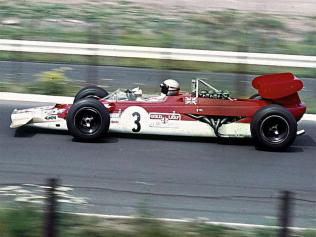 Source: https://commons.wikimedia.org/wiki/File:AndrettiMario19690801Lotus63-Allrad-3.jpg#mw-jump-to-license